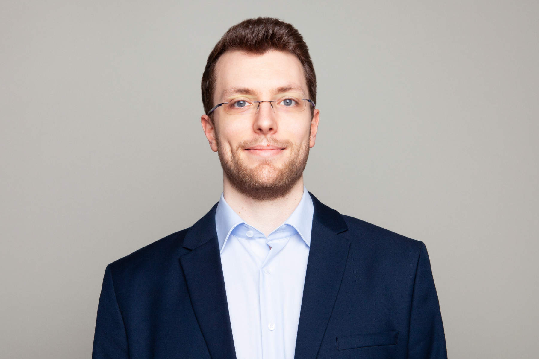 Alexander Lorenz, MSc, BA – Research & Consulting